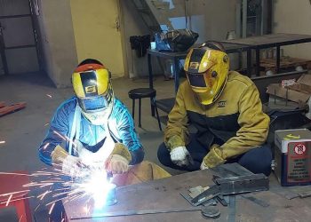 Средно образование  с три професии? Може!