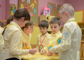 Тук създават личности