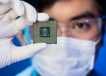 ЕК дава 145 млрд. евро за 2nm технологии