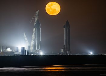 Пълнолуние в обектива на APOD