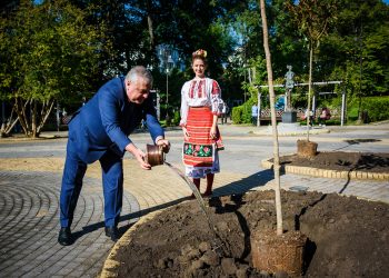 Медицинският във Варна чества 60-годишен юбилей