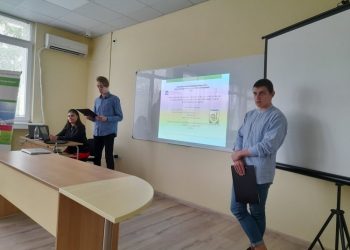 Младежи с проекти за умна климатизация