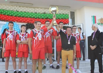 Училище за шампиони