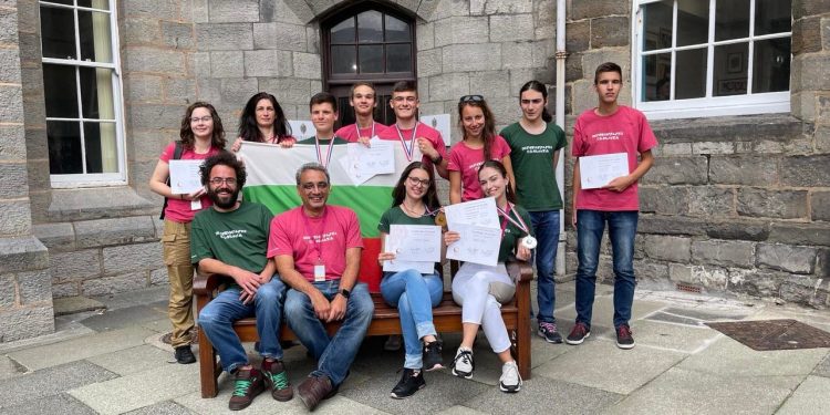 5 медала по лингвистика