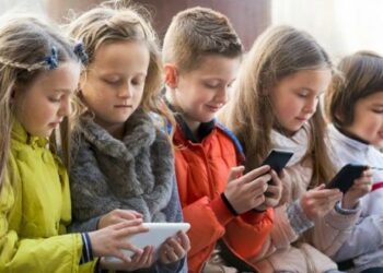 Смартфоните в клас са силно разсейващ фактор