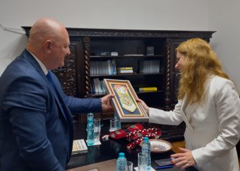 Обменяме опит с Румъния в  квалификацията на педагозите