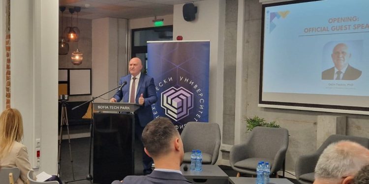 Министър Галин Цоков: Очакваме проекти от бизнеса за дуално обучение на студенти