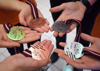 В подкрепа  на талантите