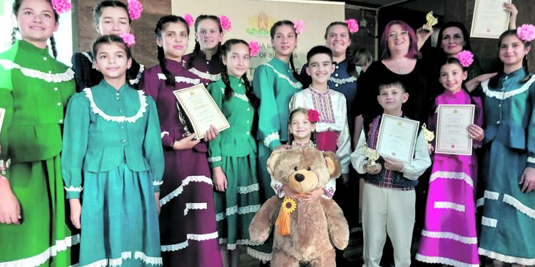 Разкажи  за своята родина