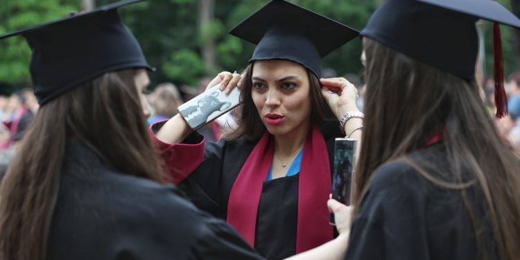 Министър Галин Цоков: Влагаме пари в децата на България