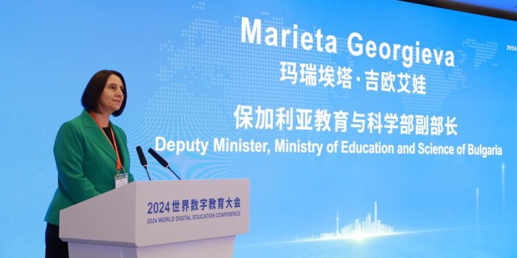 България ще си партнира с Китай в дигитализирането на образованието