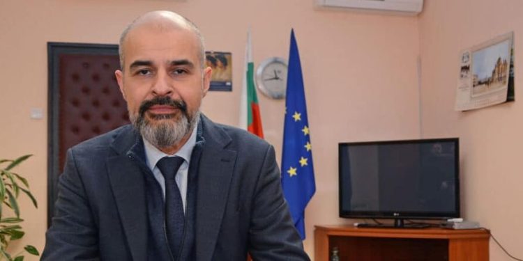 Целта ни е да превърнем варненските детски градини в места, където децата се чувстват щастливи и където същев­ременно се реализира пълният им набор от права, споделя за в. "Аз-буки" заместник-кметът на Варна по образование и култура Павел Попов