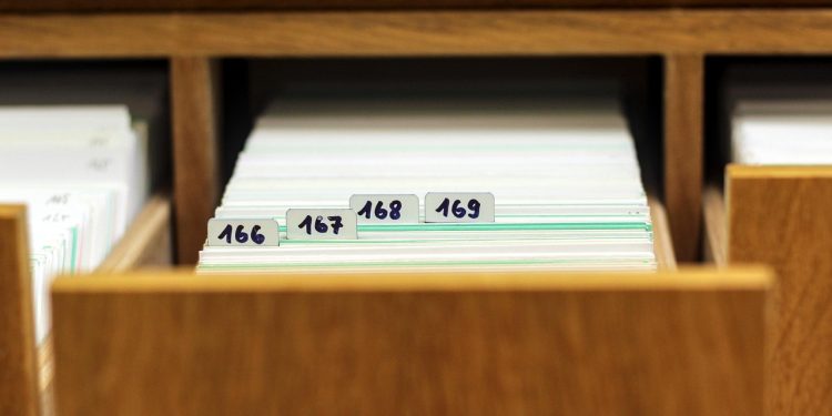 Докторант от ФМИ изготви електронен каталог на списание „Математика и информатика“