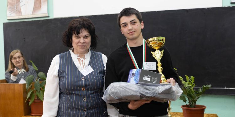 Отличия за бъдещи инженери