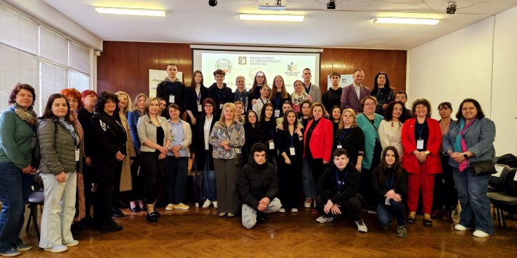 Иновативен форум събра учители от седем области