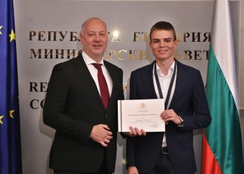 Златният медалист Дамян Иванов: Химията ми доставя удоволствие