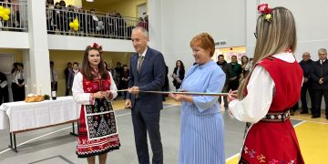 23 училища започват учебната година с нови физкултурни салони, още 130 са в процес на изграждане