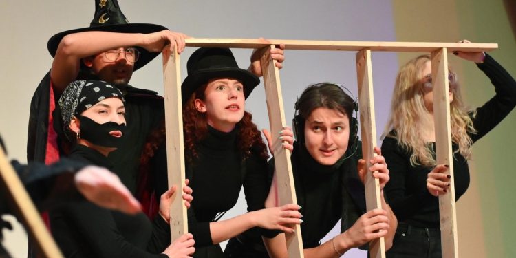 Когато медицината срещне изкуството в Медицинския университет – Варна