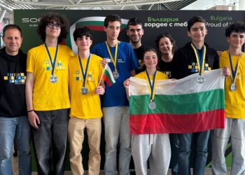 Два отборни сребърни медала за България от Европейската олимпиада по експериментални науки
